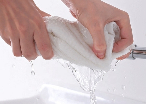 comprar Tela não tecida viscosa 170gsm de Spunlace do poliéster para guardanapo molhados online manufacture